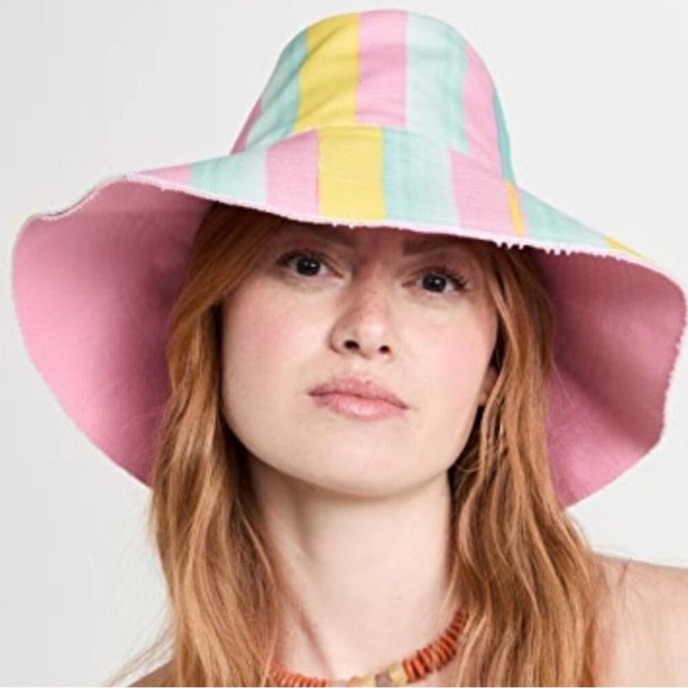NEW Kerri Rosenthol  Sunny Daze Reversible Bucket Hat